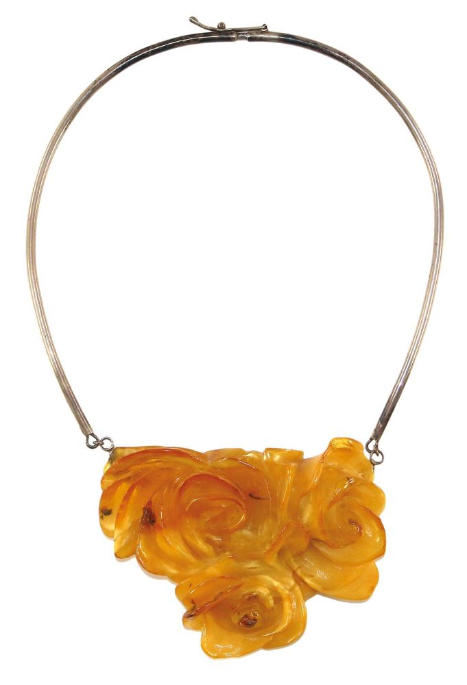 Große Abbildung Nr.1: 123-2328 Butterscotch Bernsteincollier.: (Schmuck, Colliers)