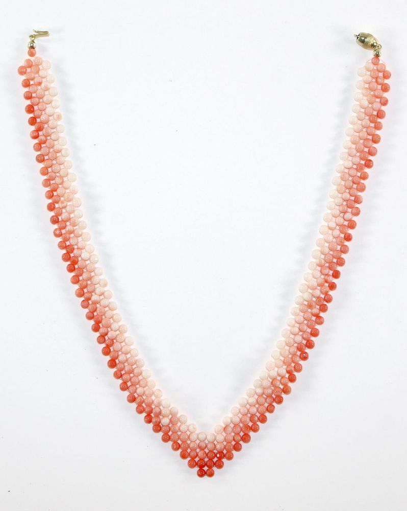 Große Abbildung Nr.2: 123-2331 Korallencollier Tri-Color.: (Schmuck, Colliers)