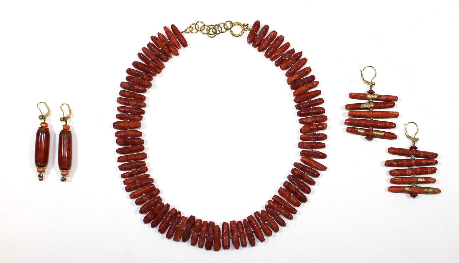Große Abbildung Nr.1: 123-2334 Korallen-Modernistencollier.: (Schmuck, Colliers)