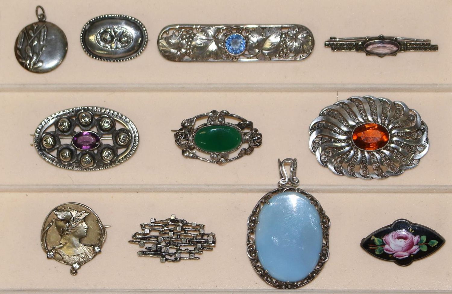 Große Abbildung Nr.1: 123-2395 Jugendstil u. Art Deco.: (Schmuck, Sammlungen)