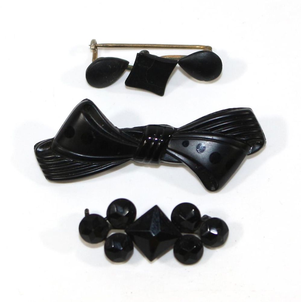 Große Abbildung Nr.2: 123-2401 Trauerschmuck Sammlung: (Schmuck, Sammlungen)