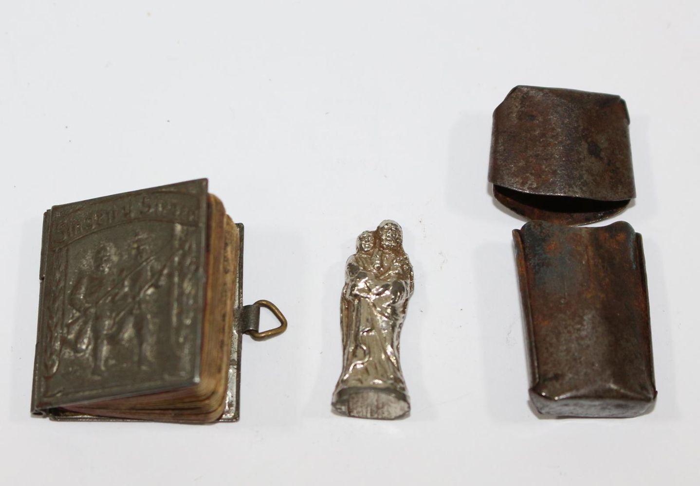 Große Abbildung Nr.2: 123-2441 Silberknöpfe u.: (Silber)