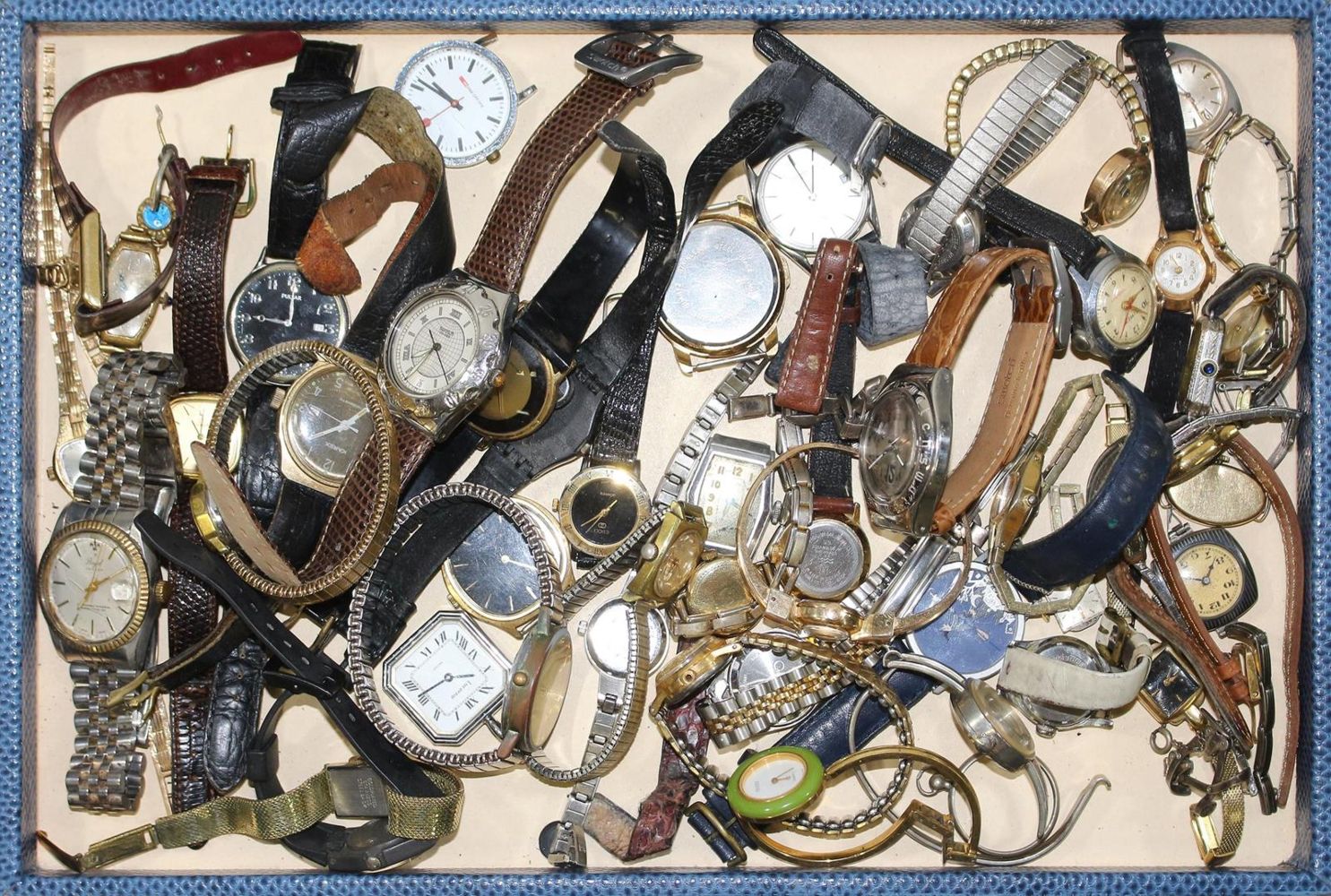 Große Abbildung Nr.2: 123-2470 Sammlung Armbanduhren: (Uhren, Armbanduhren)