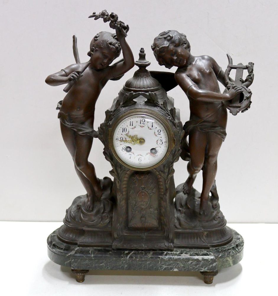 Große Abbildung Nr.1: 123-2473 Pendule mit Engeln.: (Uhren)