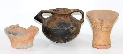 Bild Nr.1: 123-1926 3 Terracottaschalen Iran: (Varia)