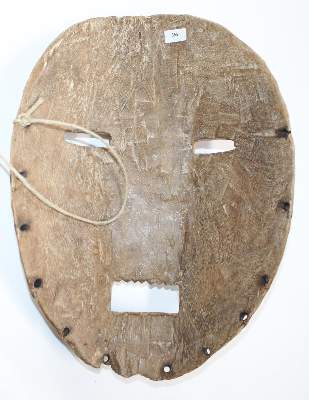 Bild Nr.3: 123-2047 Maske der Ituri: (Afrika, Sammlung Nerlich München)