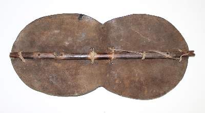 Bild Nr.2: 123-2055 Schild der Sukuma Tansania.: (Afrika, Sammlung Nerlich München)