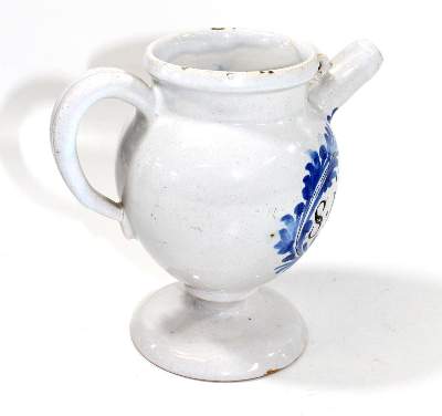 Bild Nr.4: 123-2090 Sirupkanne Nevers um 1680: (Apothekenwesen, Albarello)