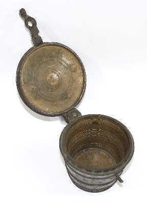 Bild Nr.2: 123-2101 Nürnberger Bechergewicht 18.Jh.: (Apothekenwesen, Gewichte u. Waagen)