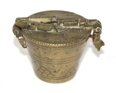Bild Nr.1: 123-2102 Nürnberger Bechergewicht 18.Jh.: (Apothekenwesen, Gewichte u. Waagen)