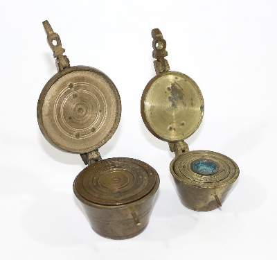 Bild Nr.2: 123-2103 Nürnberger Bechergewicht 1.H.18.Jh.: (Apothekenwesen, Gewichte u. Waagen)