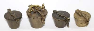 Bild Nr.1: 123-2105 Nürnberger Bechergewichte 18.Jh.: (Apothekenwesen, Gewichte u. Waagen)