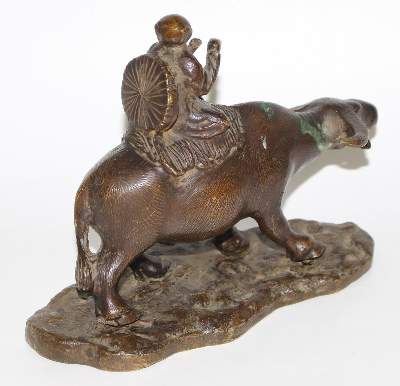 Bild Nr.2: 123-2184 Bronze Bauer auf: (Asiatika)