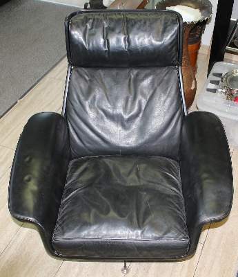 Bild Nr.3: 123-2245 Paar Loungechairs: (Möbel, Design)