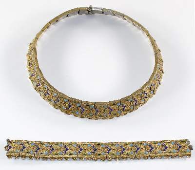 Bild Nr.1: 123-2336 Nuristan/Afghanistan: (Schmuck, Colliers)