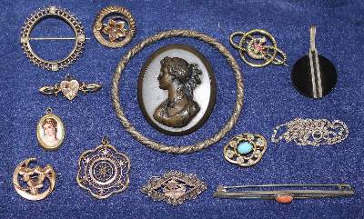 Bild Nr.1: 123-2394 Jugendstil, Silberschmuck: (Schmuck, Sammlungen)