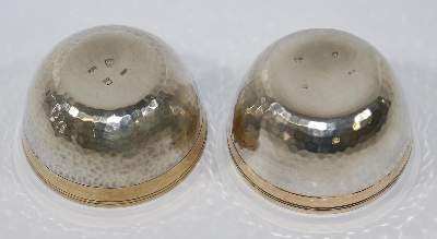 Bild Nr.2: 123-2411 Faustbecher: (Silber)