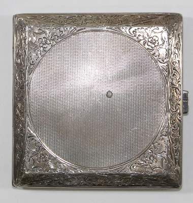 Bild Nr.2: 123-2422 Louis Kuppenheim Zigarettendose: (Silber)