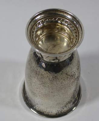Bild Nr.3: 123-2439 Silberbecher wohl Griechenland: (Silber)