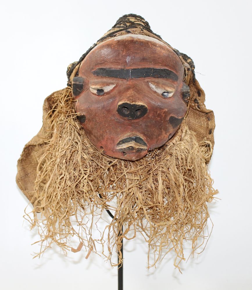 Große Abbildung Nr.4: 124-2029 Maske der Pende: (Afrika)