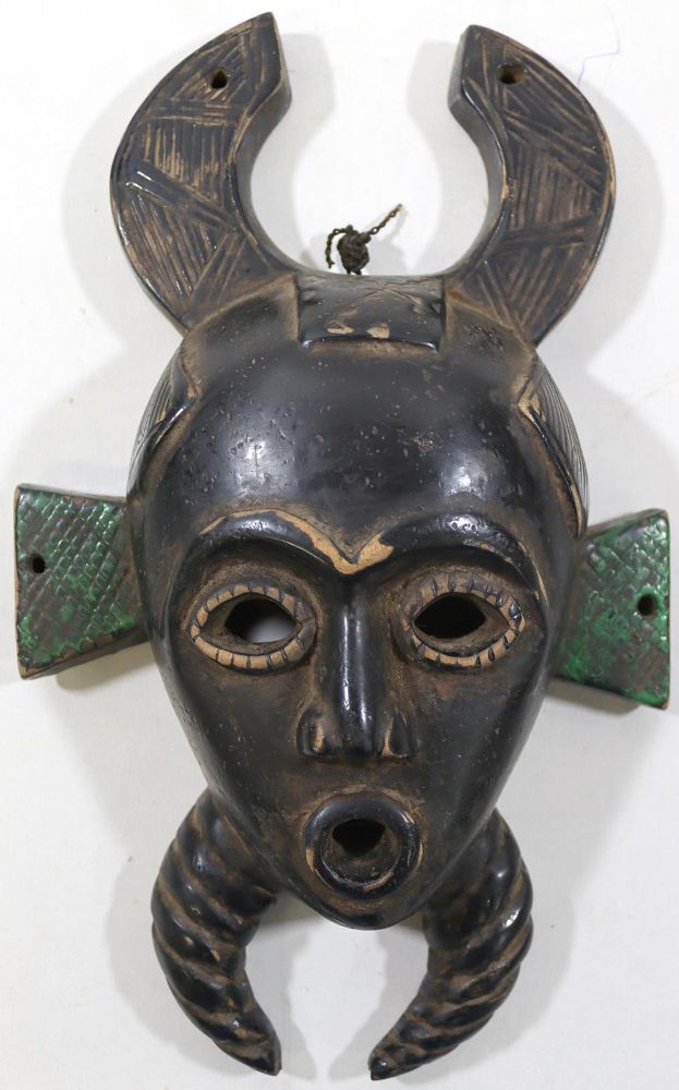 Große Abbildung Nr.1: 124-2030 Maske der Senufo: (Afrika)