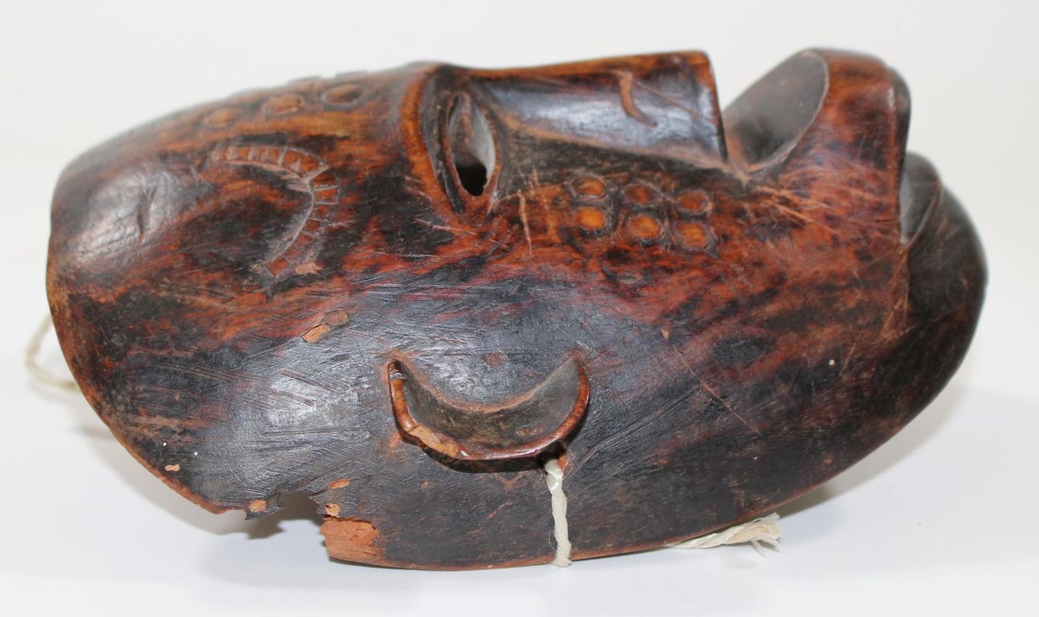 Große Abbildung Nr.2: 124-2048 Maske der Makonde: (Afrika, Sammlung Wolfgang Nerlich_)