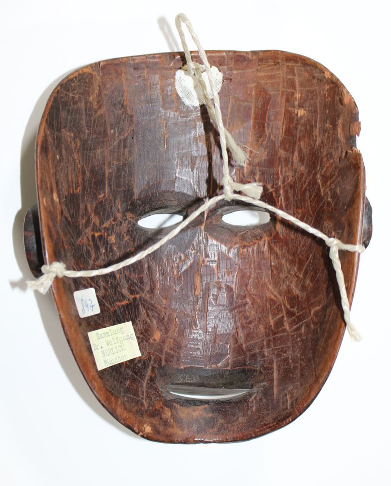 Große Abbildung Nr.3: 124-2048 Maske der Makonde: (Afrika, Sammlung Wolfgang Nerlich_)