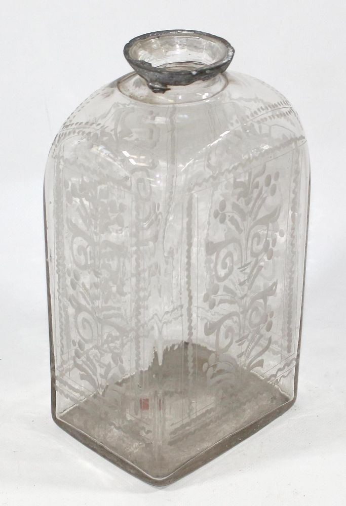 Große Abbildung Nr.3: 124-2071 Schnapsflasche wohl Böhmen: (Apothekenwesen, Glas)