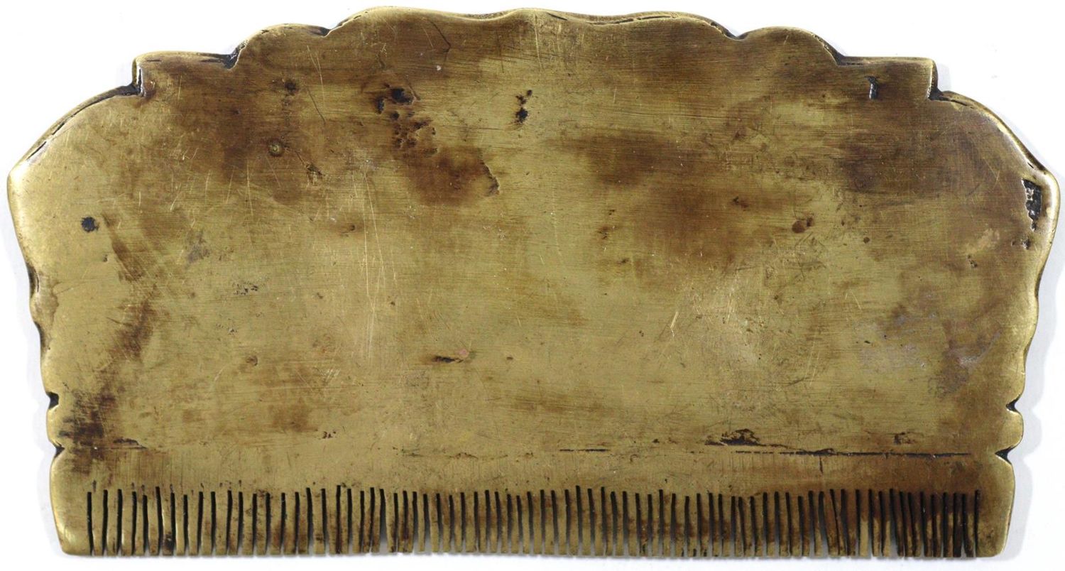 Große Abbildung Nr.2: 124-2139 Prächtiger Bronzekamm: (Asiatika)