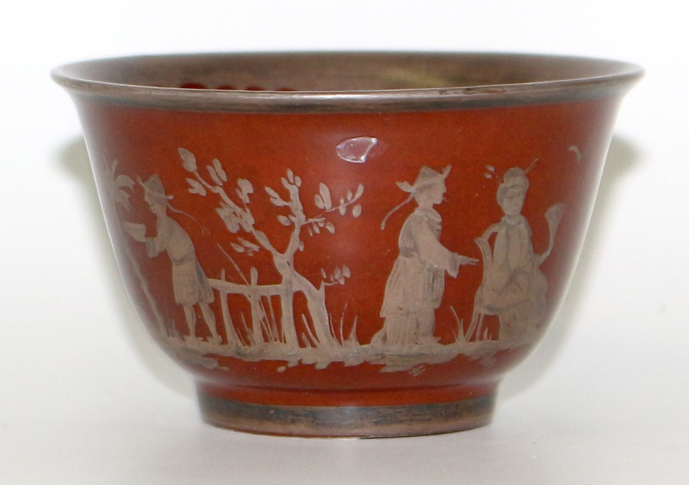 Große Abbildung Nr.3: 124-2197 Koppchen mit Chinoiserien: (Porzellan u. Keramik, Meissen)
