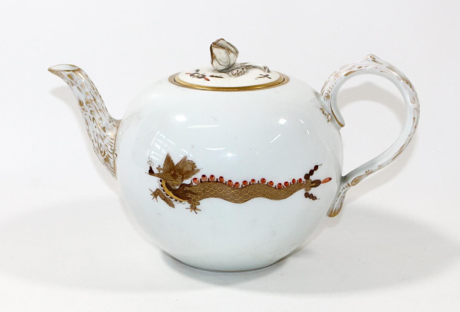 Große Abbildung Nr.1: 124-2201 Teekanne Meissen reicher Drache: (Porzellan u. Keramik, Meissen)
