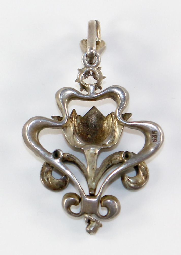 Große Abbildung Nr.2: 124-2220 Jugendstilanhänger.: (Schmuck, Anhänger)