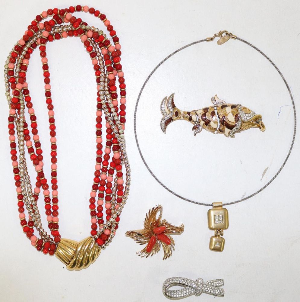 Große Abbildung Nr.1: 124-2252 Christian Dior, Henkel & Grossé: (Schmuck)