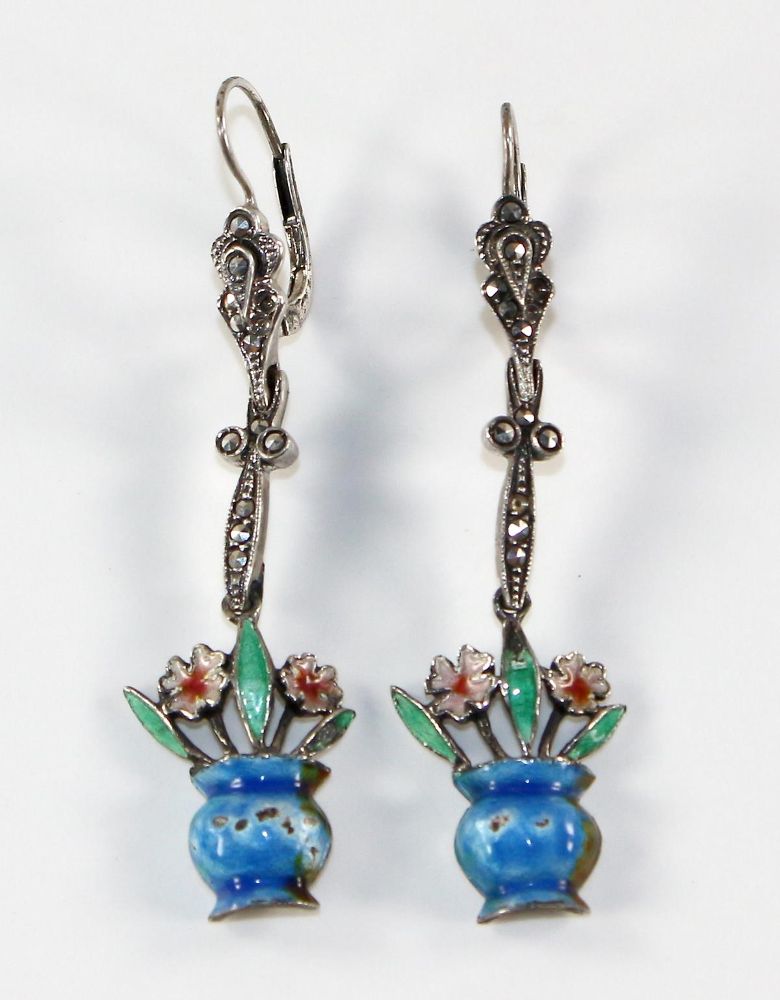 Große Abbildung Nr.1: 124-2273 Paar Art Deco Ohrhänger: (Schmuck, Ohrringe)