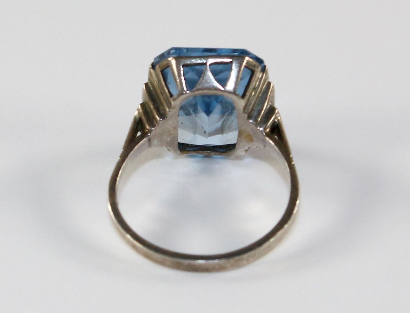 Große Abbildung Nr.2: 124-2275 Art Deco Damenring: (Schmuck, Ringe)