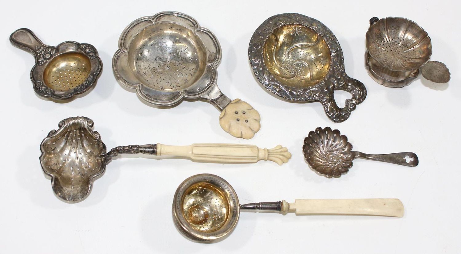 Große Abbildung Nr.1: 124-2313 Teesiebe, Slg.: (Silber)