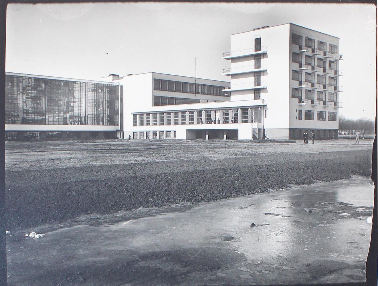 Große Abbildung Nr.1: 124-2387 Bauhaus 1926.: (Photographie)