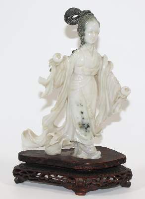Bild Nr.1: 124-2108 Edelsteinskulptur China.: (Asiatika)