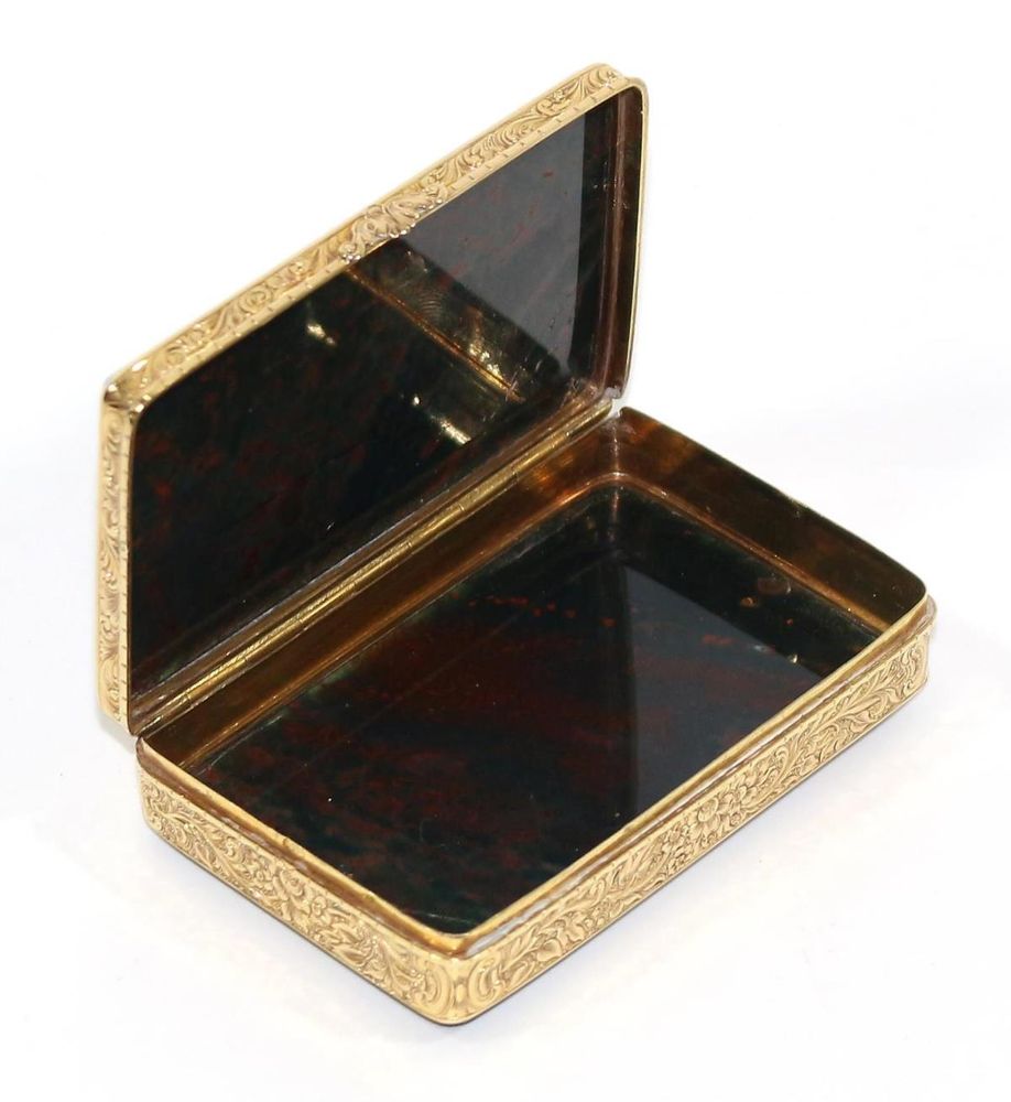 Große Abbildung Nr.2: 125-2199 Goldtabatiere Belgien.: (Varia)