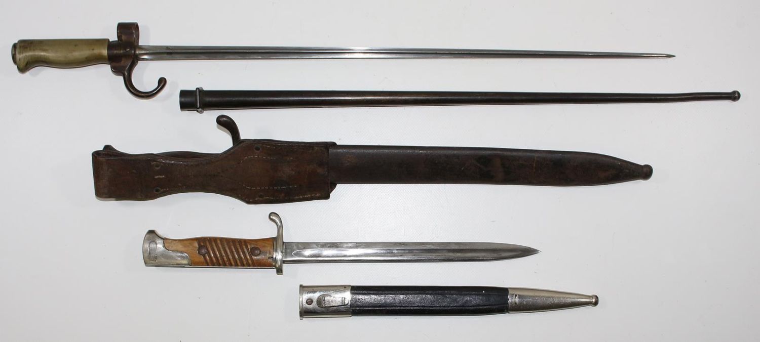 Große Abbildung Nr.2: 125-2213 Paar Seitengewehre: (Varia, Militaria)