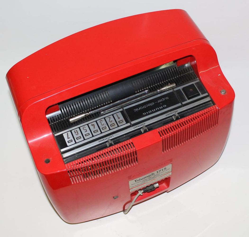 Große Abbildung Nr.3: 125-2252 Grundig Triumph 1715: (Varia, Technik und Handwerk)