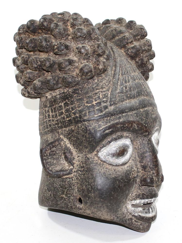 Große Abbildung Nr.2: 125-2419 Bamileke Kamerun.: (Afrika, Sammlung Wolfgang Nerlich, Masken)