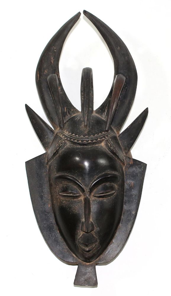 Große Abbildung Nr.1: 125-2444 Hörnermaske der Guro.: (Afrika, Sammlung Wolfgang Nerlich, Masken)