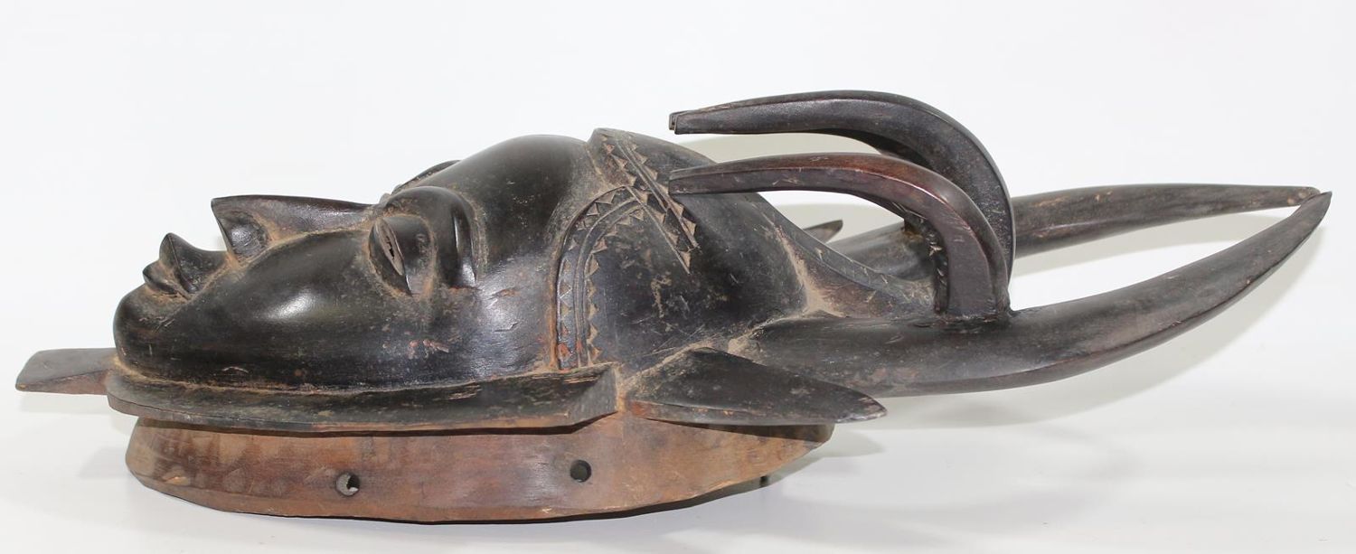 Große Abbildung Nr.2: 125-2444 Hörnermaske der Guro.: (Afrika, Sammlung Wolfgang Nerlich, Masken)