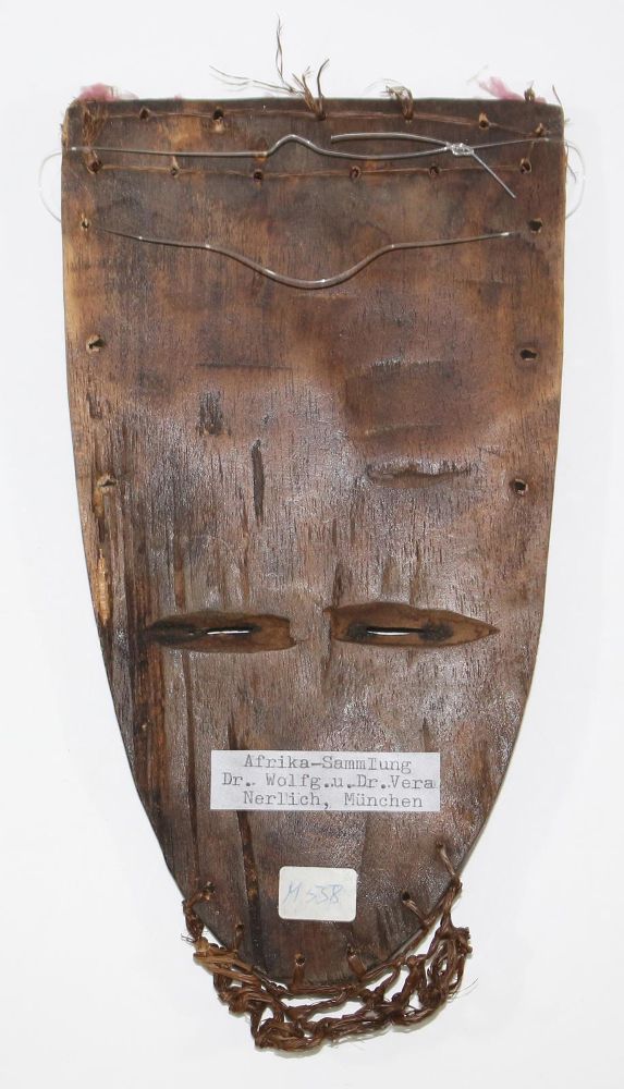 Große Abbildung Nr.3: 125-2462 Lele Maske.: (Afrika, Sammlung Wolfgang Nerlich, Masken)