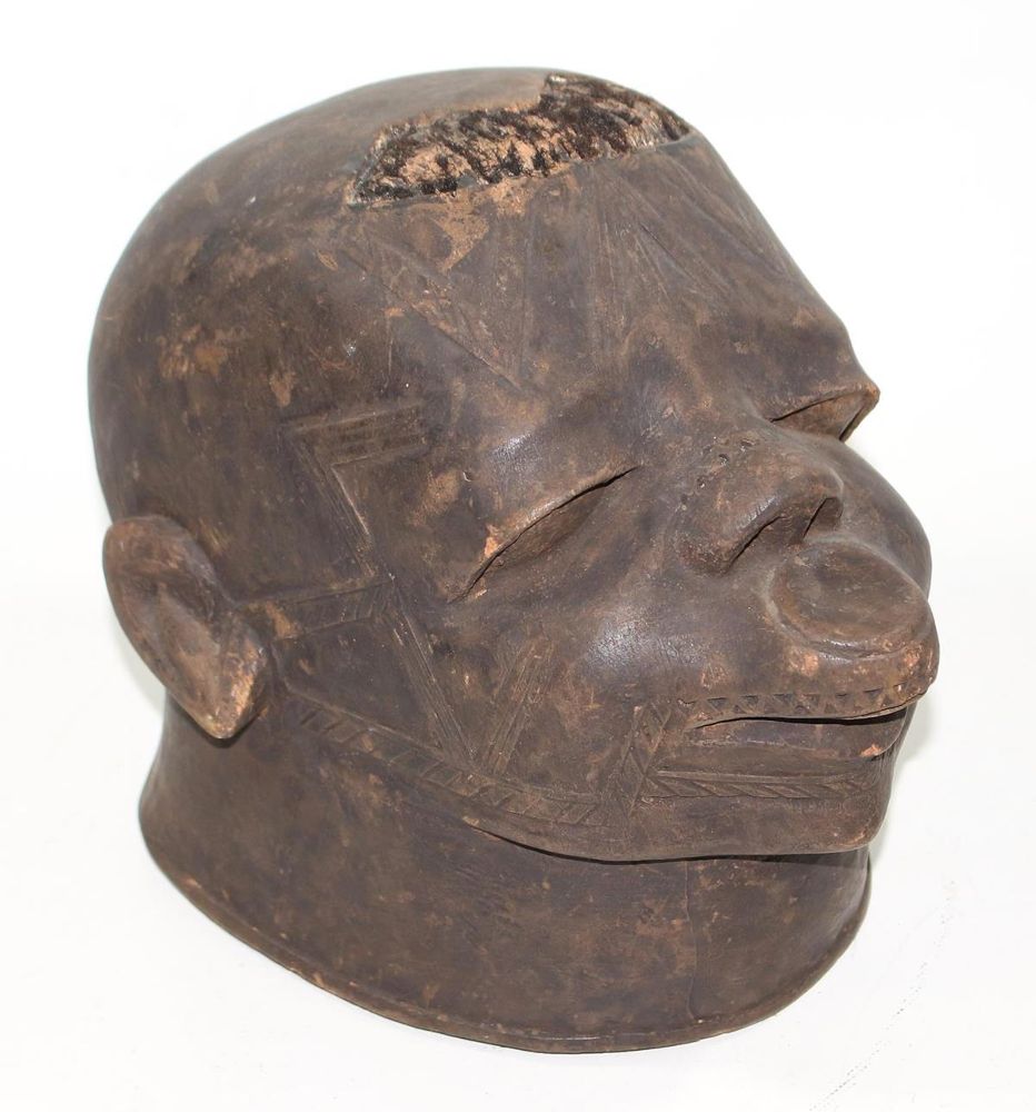 Große Abbildung Nr.1: 125-2469 Makonde Stülpmaske.: (Afrika, Sammlung Wolfgang Nerlich, Masken)