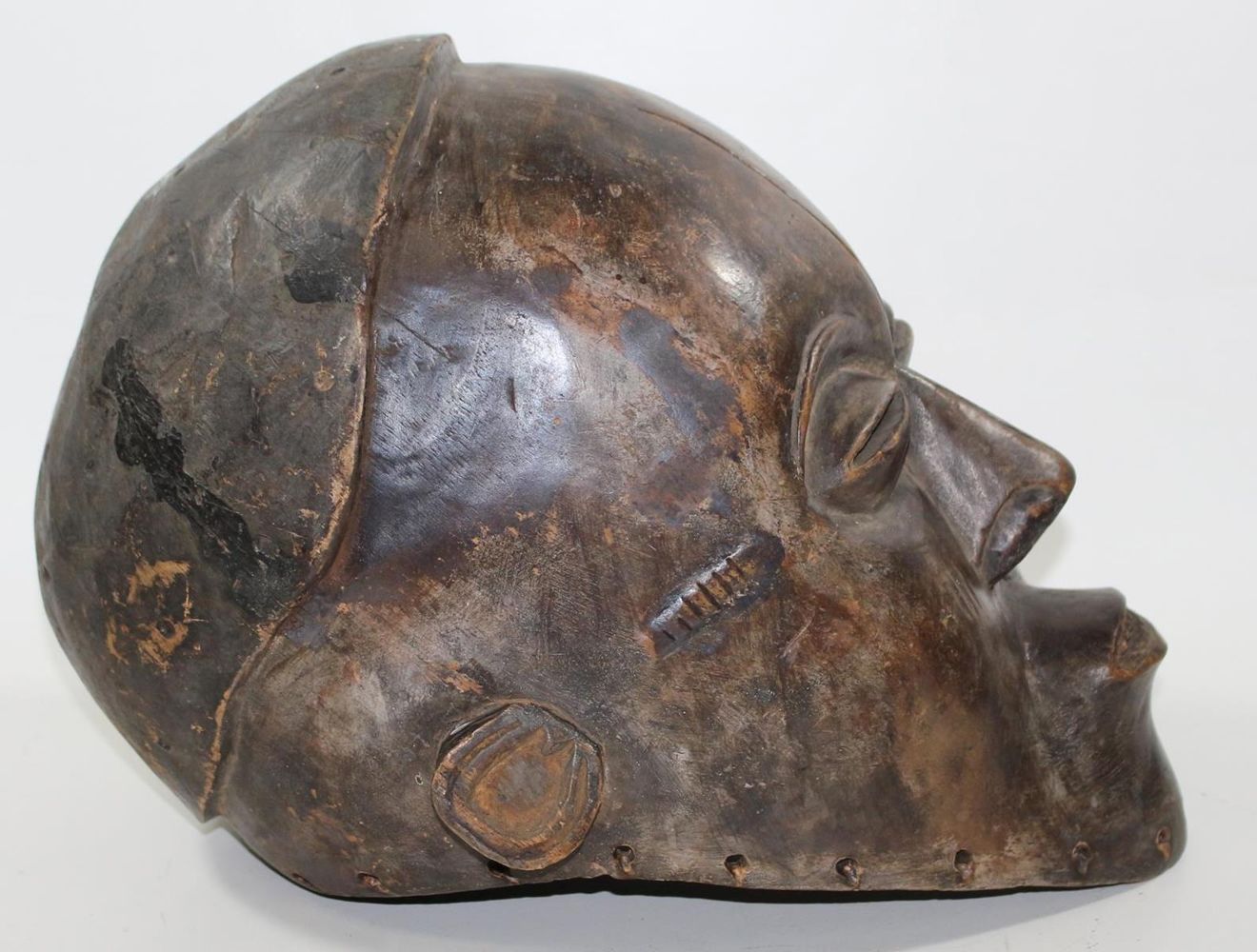 Große Abbildung Nr.2: 125-2506 Tschokwe große alte: (Afrika, Sammlung Wolfgang Nerlich, Masken)