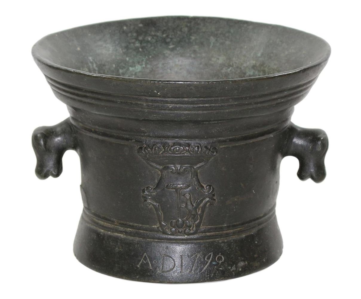 Große Abbildung Nr.1: 125-2558 Großer Barockmörser.: (Apothekenwesen, Mörser)
