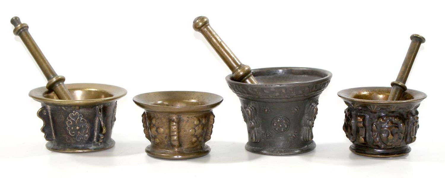 Große Abbildung Nr.1: 125-2560 Rippenmörser.: (Apothekenwesen, Mörser)