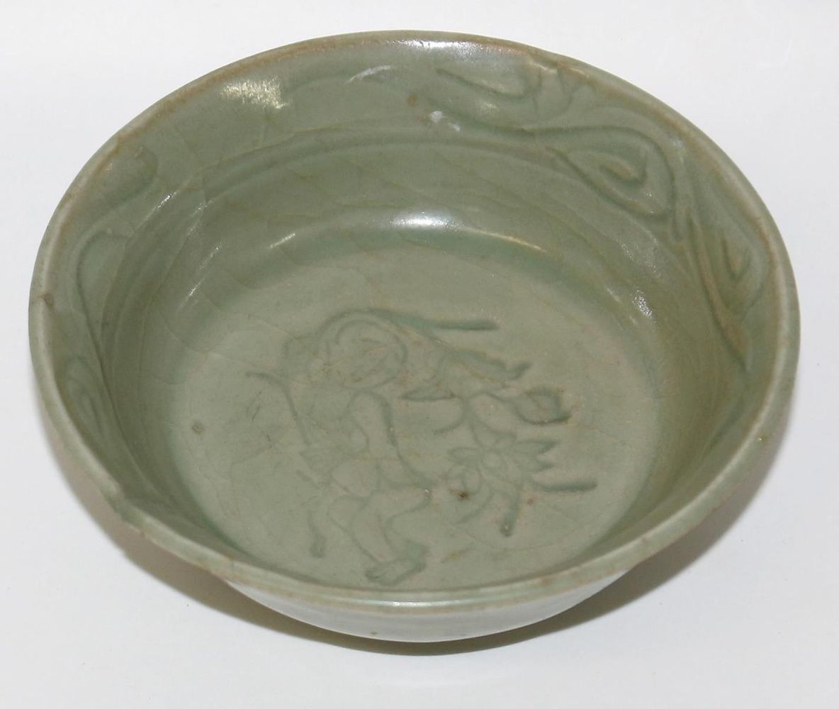 Große Abbildung Nr.2: 125-2605 Longduan Celadon Bowl: (Asiatika)